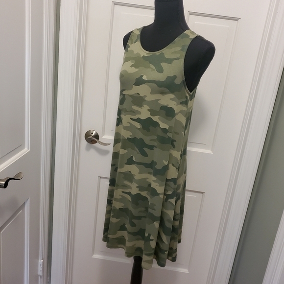Old Navy Green Camo print Stretchy Knit Sleeveless Dress Size Small, Fun, Casual - Picture 5 of 10